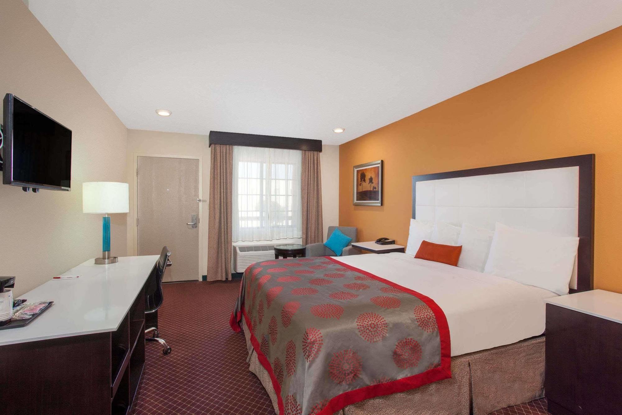 Hotel Ramada By Wyndham Culver Los Angeles